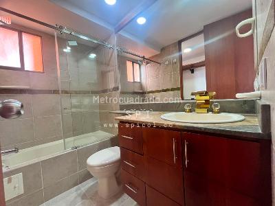 Apartamento de 3 alcobas en arriendo en Los Balsos, Medellín, 145 m² · foto 13 de 20