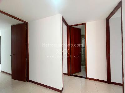 Apartamento de 3 alcobas en arriendo en Los Balsos, Medellín, 145 m² · foto 18 de 20