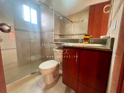 Apartamento de 3 alcobas en arriendo en Los Balsos, Medellín, 145 m² · foto 19 de 20