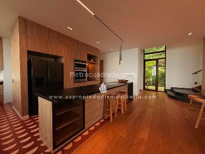 Casa de 5 alcobas en venta en Las Palmas, Medellín, 765 m² · foto 5 de 20