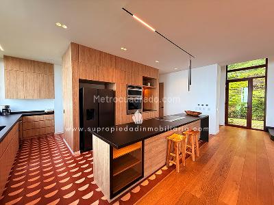 Casa de 5 alcobas en venta en Las Palmas, Medellín, 765 m² · foto 7 de 20