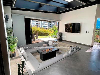 Casa de 4 alcobas en venta en Las Lomitas, Sabaneta, 310 m² · foto 2 de 20