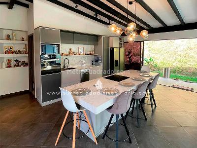 Casa de 4 alcobas en venta en Las Lomitas, Sabaneta, 310 m² · foto 7 de 20
