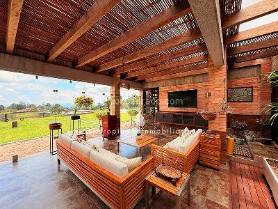 Casa de 5 alcobas en venta en Altos Del Escobero, Envigado, 588 m² · foto 12 de 20