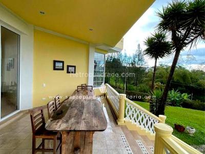 Casa de 4 alcobas en venta en Llano Grande, Rionegro, 352 m² · foto 2 de 20