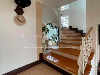 Casa de 4 alcobas en venta en Llano Grande, Rionegro, 352 m² · foto 10 de 20