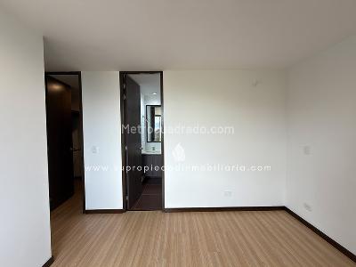 Apartamento en venta en Altos Del Poblado, Medellín · foto 13 de 20