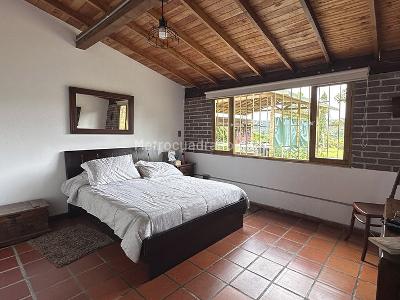 Casa de 4 alcobas en venta en Vereda El Pantanillo, Envigado, 170 m² · foto 5 de 17