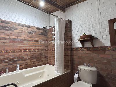 Casa de 4 alcobas en venta en Vereda El Pantanillo, Envigado, 170 m² · foto 11 de 17