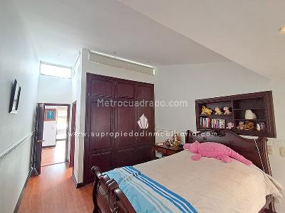 Casa de 4 alcobas en venta en Santa Ana Oriental, Bogotá, 620 m² · foto 13 de 20