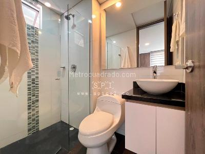Apartamento de 3 alcobas en arriendo en Loma De Los Parra, Medellín, 130 m² · foto 18 de 20