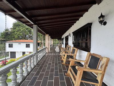 Casa de 4 alcobas en venta en San Cristobal, Medellín, 350 m² · foto 10 de 20