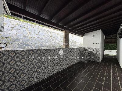 Casa de 4 alcobas en venta en San Cristobal, Medellín, 350 m² · foto 12 de 20