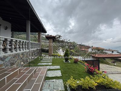 Casa de 4 alcobas en venta en San Cristobal, Medellín, 350 m² · foto 15 de 20