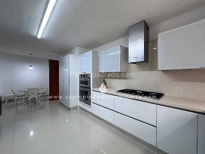 Casa de 3 alcobas en venta en San Lucas, Medellín, 640 m² · foto 10 de 20