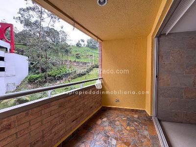 Apartamento de 3 alcobas en venta en Las Lomitas, Sabaneta, 111 m² · foto 3 de 19