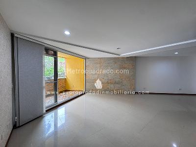 Apartamento de 3 alcobas en venta en Las Lomitas, Sabaneta, 111 m² · foto 4 de 19