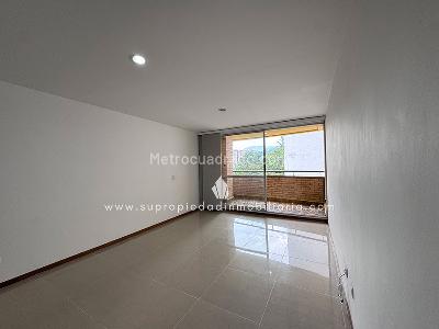 Apartamento de 3 alcobas en venta en Las Lomitas, Sabaneta, 111 m² · foto 5 de 19