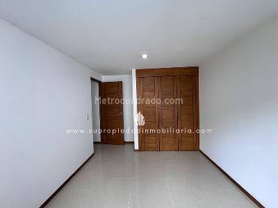 Apartamento de 3 alcobas en venta en Las Lomitas, Sabaneta, 111 m² · foto 9 de 19