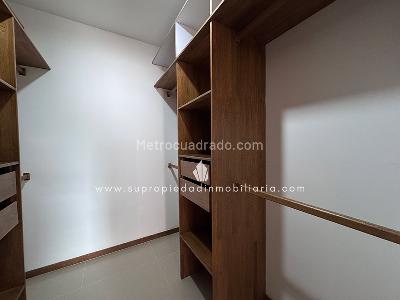 Apartamento de 3 alcobas en venta en Las Lomitas, Sabaneta, 111 m² · foto 15 de 19