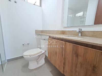 Apartamento de 3 alcobas en arriendo en Zuñiga, Envigado, 113 m² · foto 15 de 20