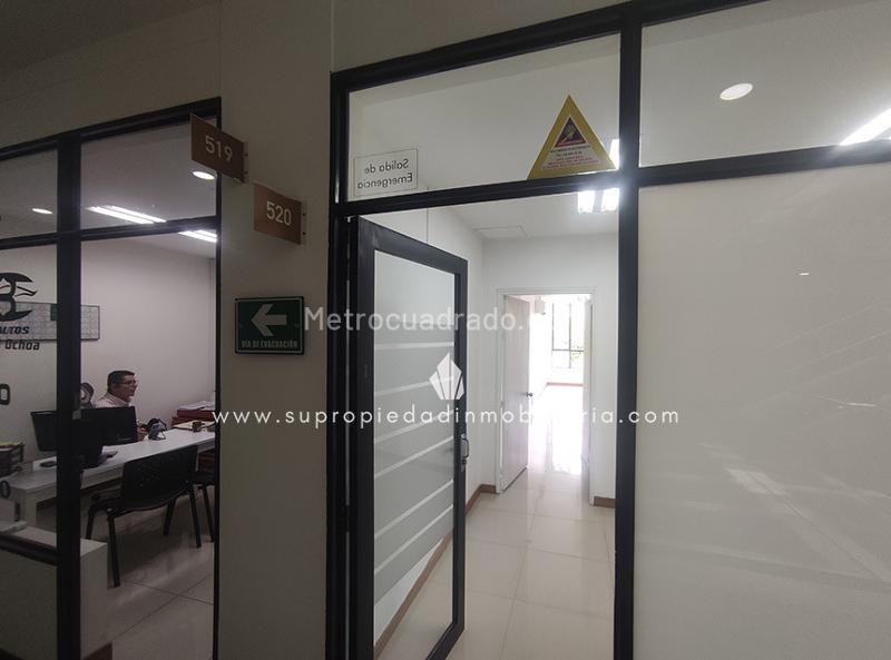 Local Comercial en Arriendo, Milla De Oro, Medellín - Vista 3