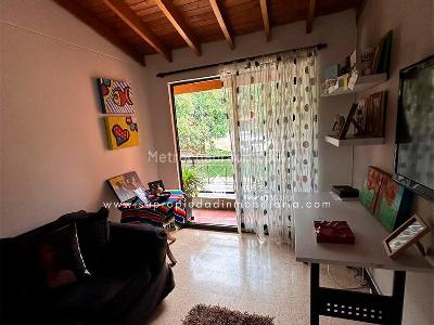Casa de 3 alcobas en venta en El Chocho, Envigado, 240 m² · foto 10 de 13