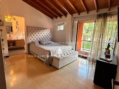 Casa de 3 alcobas en venta en El Chocho, Envigado, 240 m² · foto 11 de 13