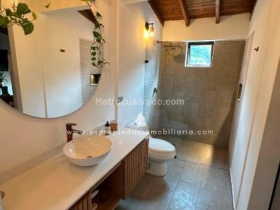 Casa de 3 alcobas en venta en El Chocho, Envigado, 240 m² · foto 4 de 13