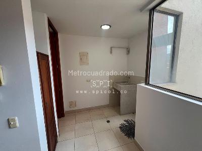 Apartamento de 3 alcobas en arriendo en La Frontera, Medellín, 150 m² · foto 8 de 20