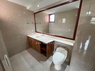 Apartamento de 3 alcobas en arriendo en La Frontera, Medellín, 150 m² · foto 9 de 20