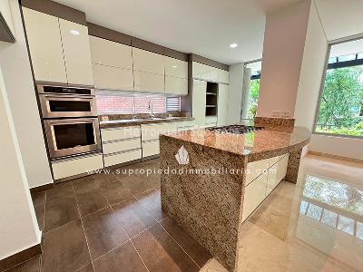 Casa en Arriendo, Las Callejas El Encuentro, Envigado en Envigado, de Su Propiedad Inimobiliaria