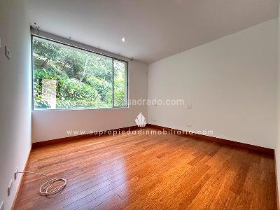 Casa de 3 alcobas en arriendo en Las Callejas El Encuentro, Envigado, 400 m² · foto 8 de 20
