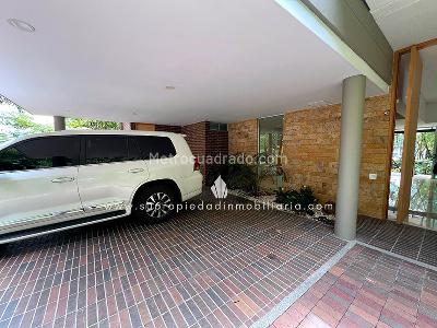 Casa de 3 alcobas en arriendo en Las Callejas El Encuentro, Envigado, 400 m² · foto 12 de 20