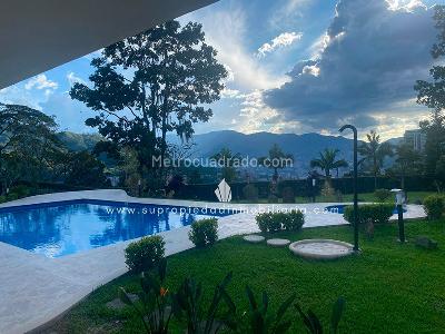Casa de 5 alcobas en venta en Loma Del Escobero, Envigado, 490 m² · foto 4 de 19