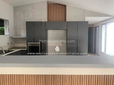 Casa de 5 alcobas en venta en Loma Del Escobero, Envigado, 490 m² · foto 7 de 19
