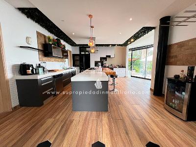 Casa de 3 alcobas en venta en Las Palmas, Medellín, 412 m² · foto 6 de 20