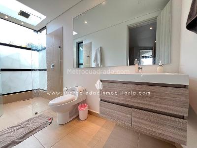 Casa de 3 alcobas en venta en Las Palmas, Medellín, 412 m² · foto 17 de 20