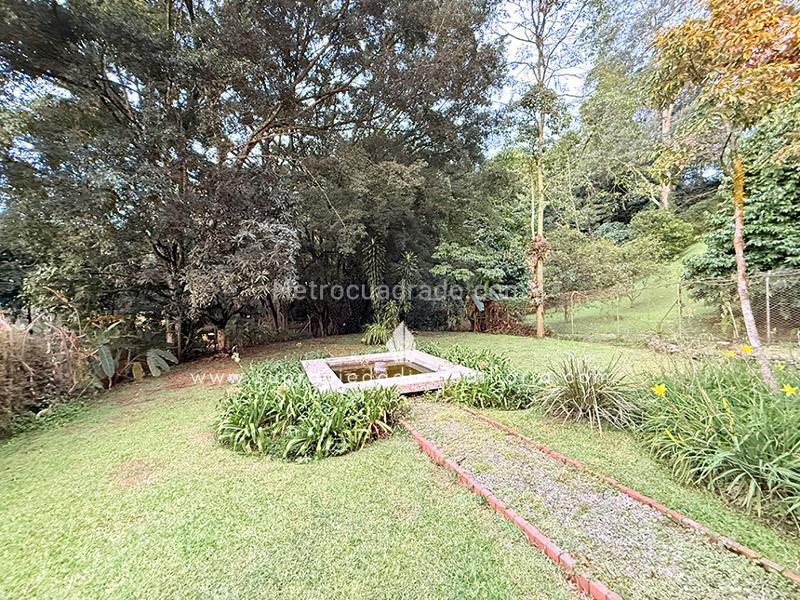 Spacious 5BR House in San Lucas, El Poblado - 8