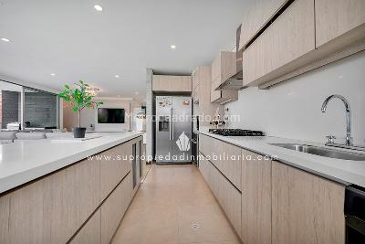 Apartamento de 3 alcobas en venta en Castropol, Medellín, 176 m² · foto 6 de 20