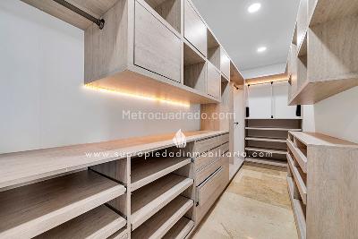 Apartamento de 3 alcobas en venta en Castropol, Medellín, 176 m² · foto 17 de 20