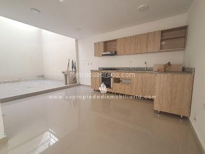Casa de 5 alcobas en arriendo en Florida Nueva, Medellín, 200 m² · foto 2 de 20