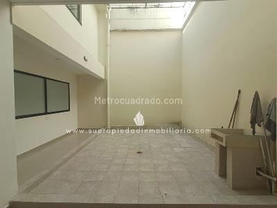 Casa de 5 alcobas en arriendo en Florida Nueva, Medellín, 200 m² · foto 4 de 20