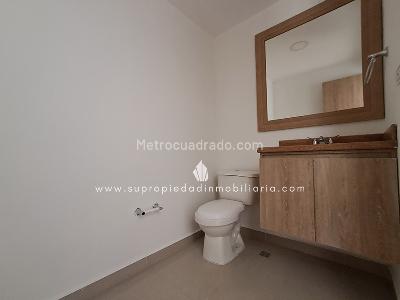 Casa de 5 alcobas en arriendo en Florida Nueva, Medellín, 200 m² · foto 7 de 20