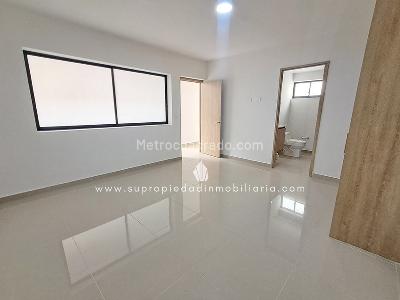 Casa de 5 alcobas en arriendo en Florida Nueva, Medellín, 200 m² · foto 9 de 20