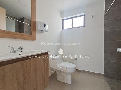 Casa de 5 alcobas en arriendo en Florida Nueva, Medellín, 200 m² · foto 10 de 20