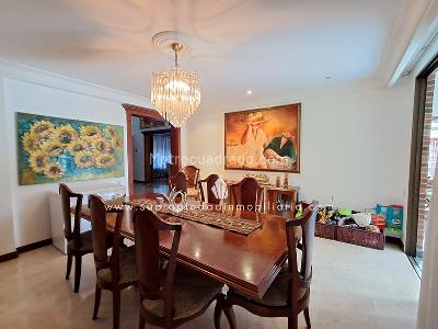 Casa de 4 alcobas en venta en La Concha, Medellín, 460 m² · foto 4 de 20