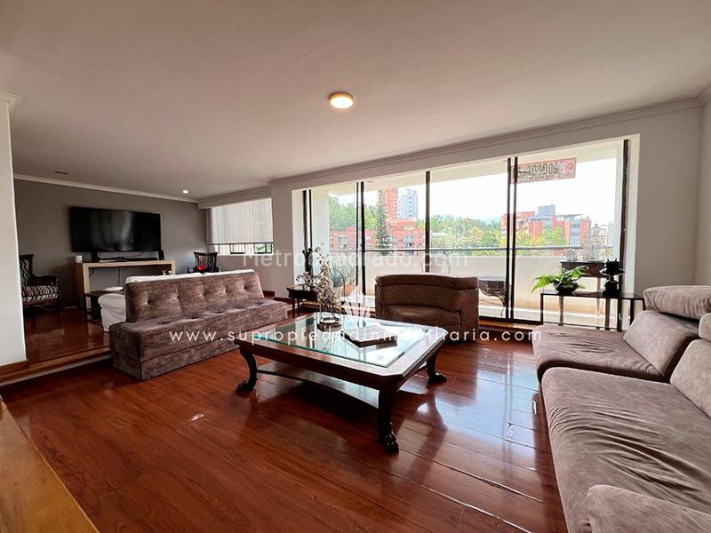 Apartamento Elegante de 4 Alcobas con Vista a la Ciudad en San Lucas - 2