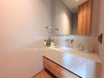 Apartamento de 2 alcobas en venta en Castropol, Medellín, 122 m² · foto 10 de 19