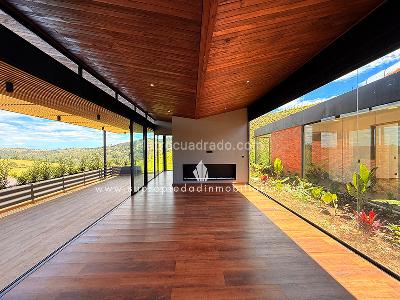 Casa de 3 alcobas en venta en Alto De Palmas, Envigado, 331 m² · foto 3 de 20